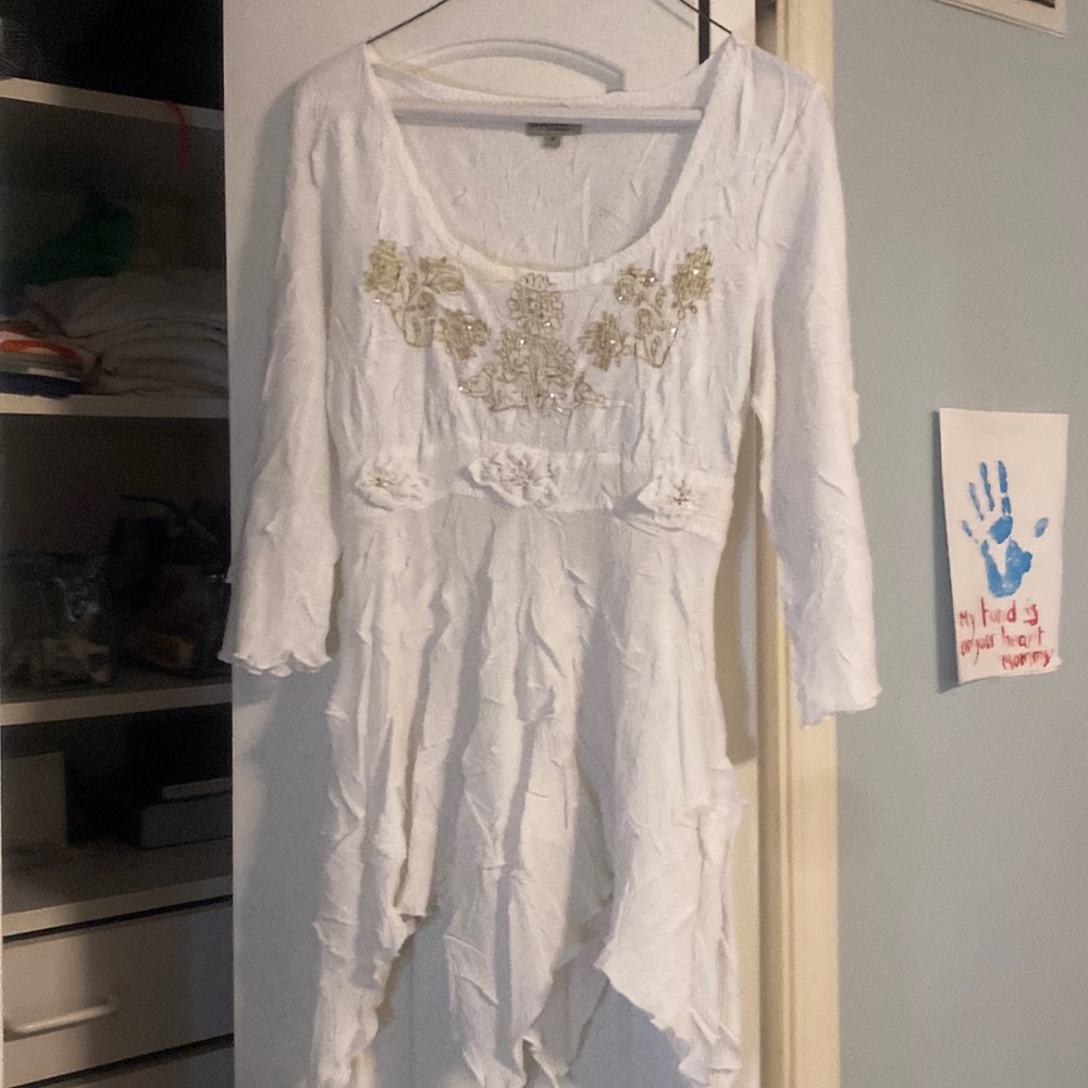 White handkerchief Bohemian shirt